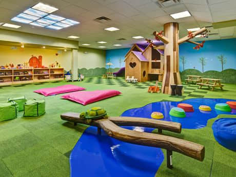 parque infantil interior cerca de mí