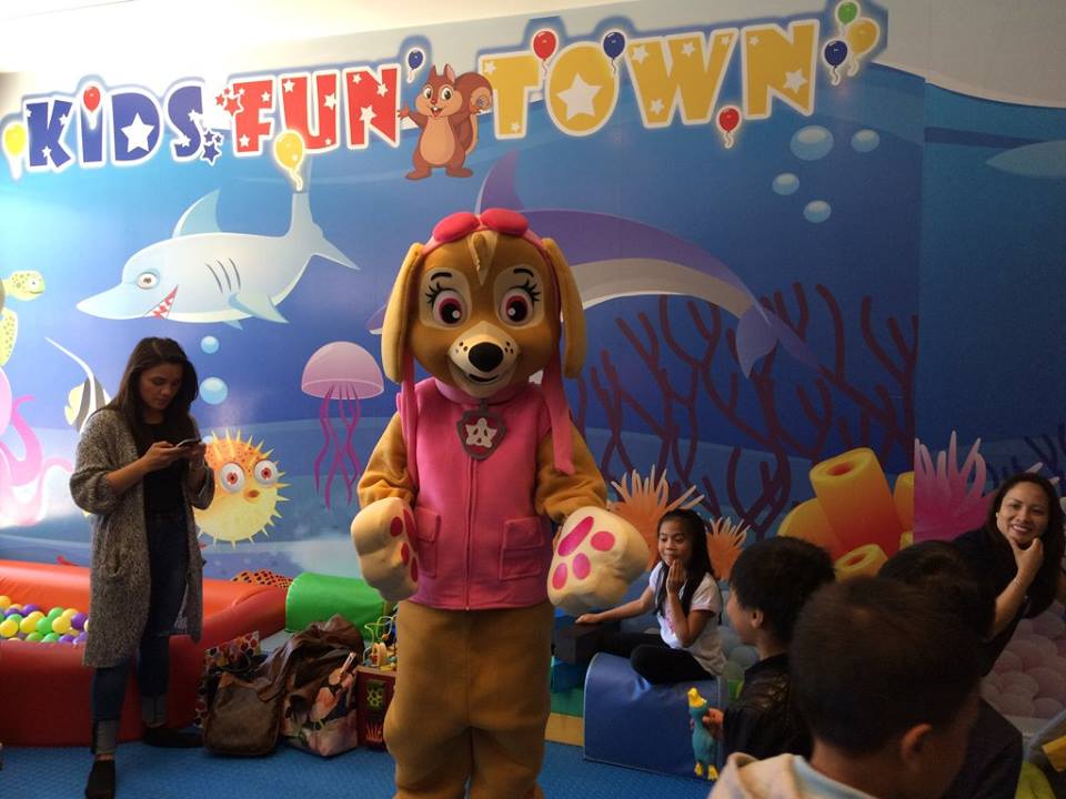 kids fun town indoor playground