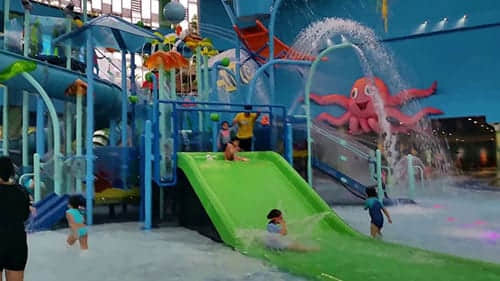 Parque infantil coberto KidzAmaze