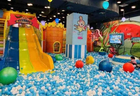 keep indoor playground cleaning